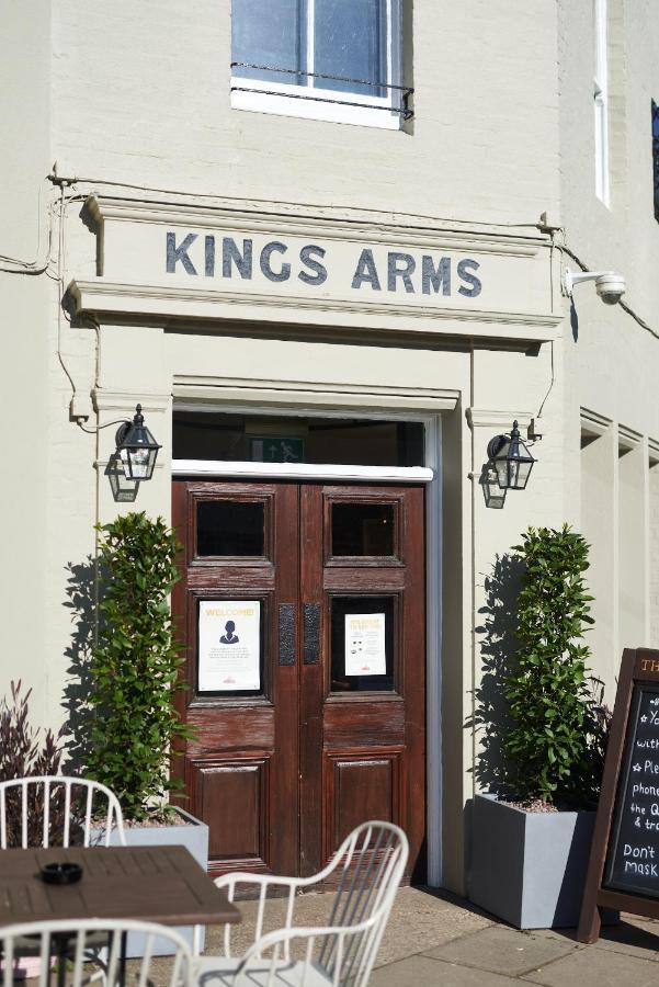 Готель The Kings Arms Вудсток Екстер'єр фото